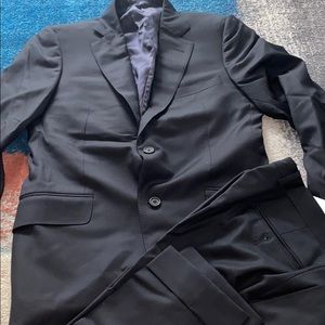 Dunhill black men’s suit